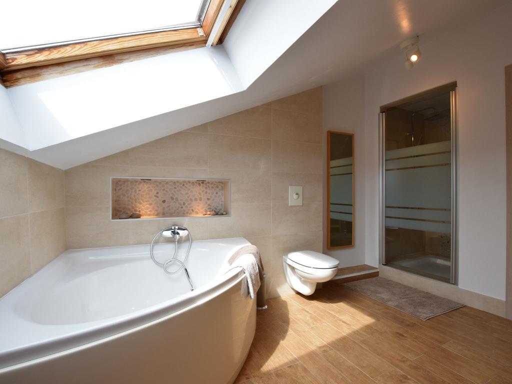 Modern Holiday Home In Bastogne With Fenced Garden Dış mekan fotoğraf